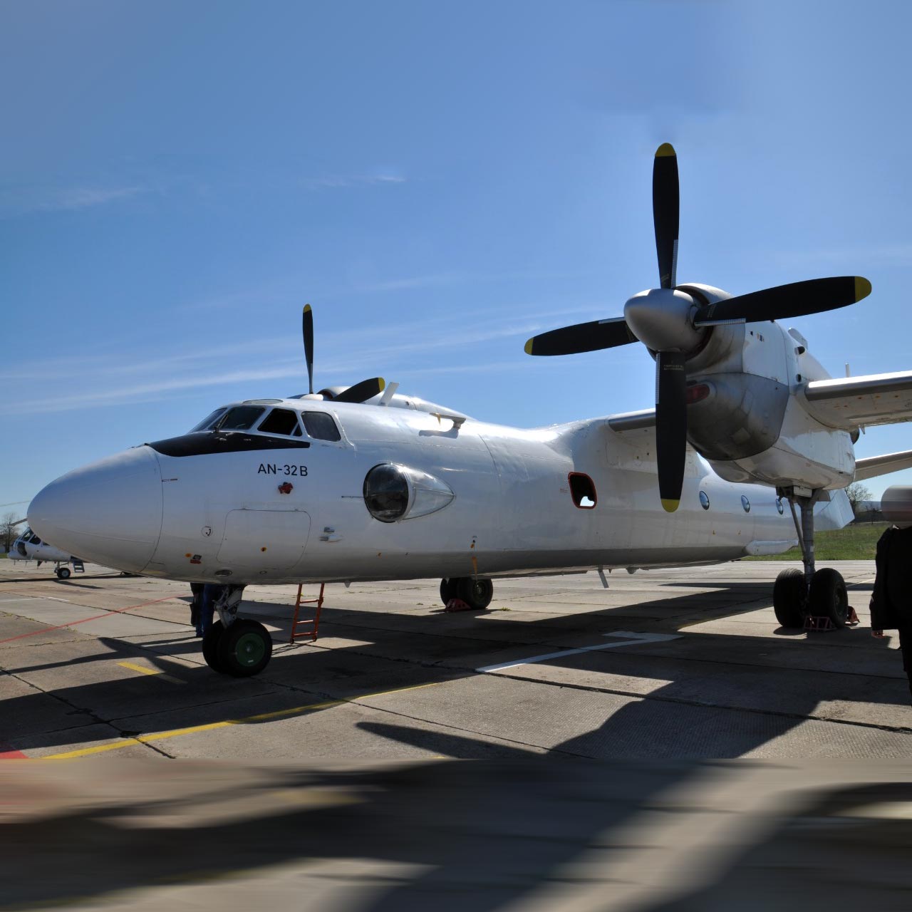 1992 Antonov An-32B